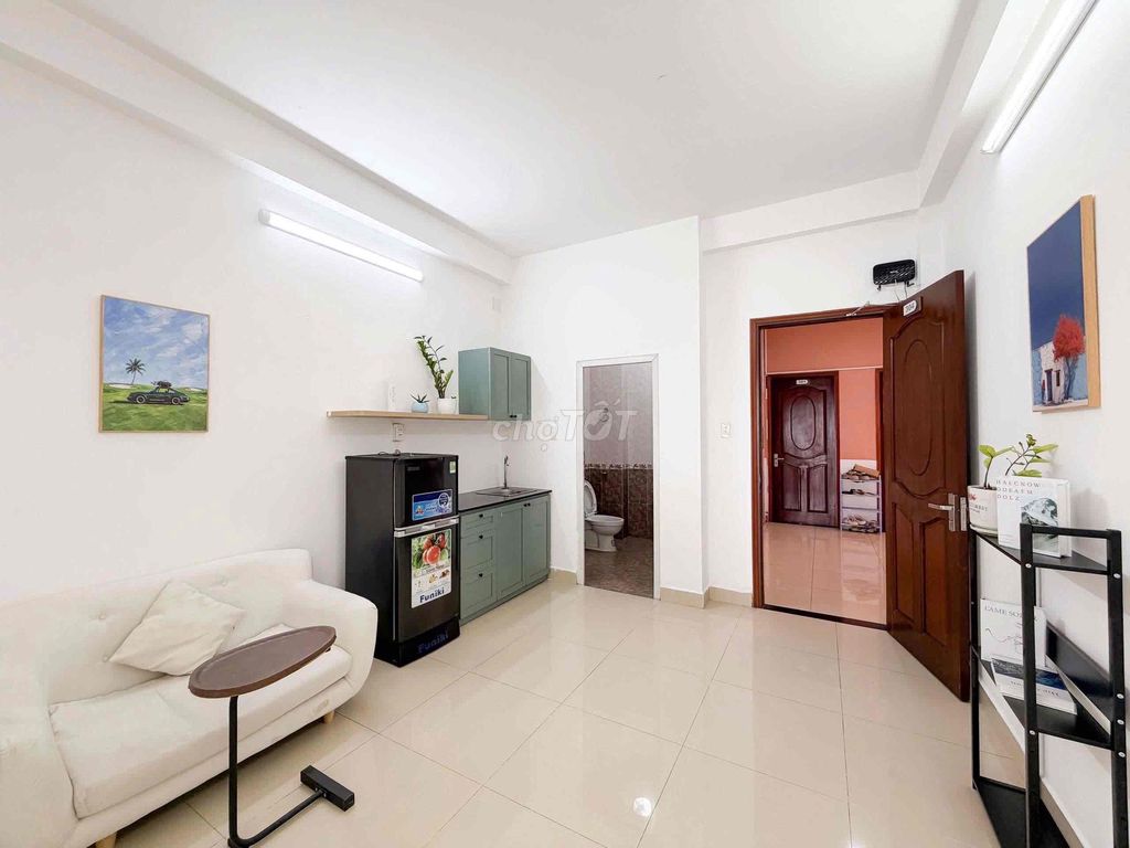 A kitchen bedroom, Nguyễn Thái Sơn.