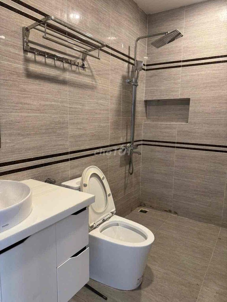 May I have a room in Hong Kong?