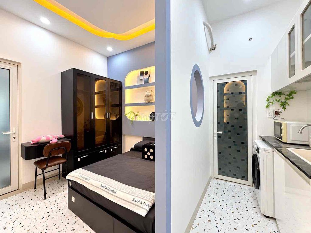 New Tân Bình bedroom, Ni Sư Huỳnh Liên. It's like video.