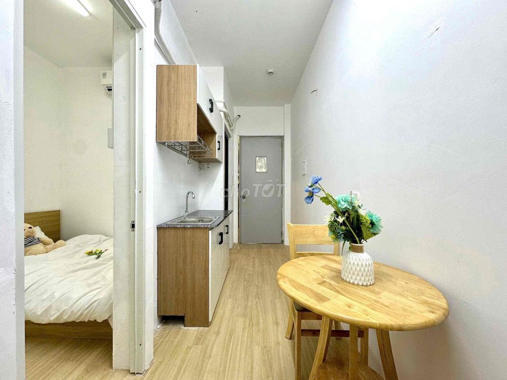 Two bedrooms, one living room, low Qqq1, four unprincipled, full interior.