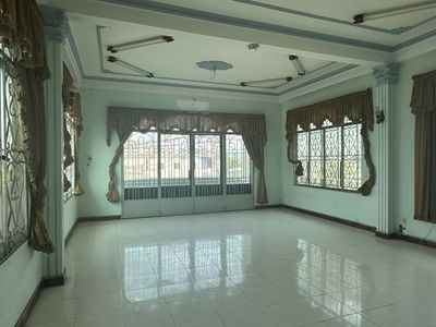 Rent a three-story house in Tạ Quang Bửu, 45 million a month rent.