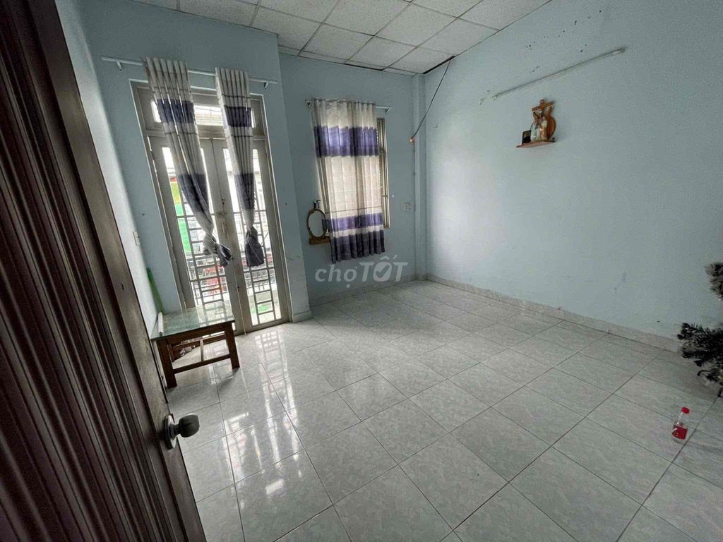 Schubbbb 4 x 20 M - 3 rooms