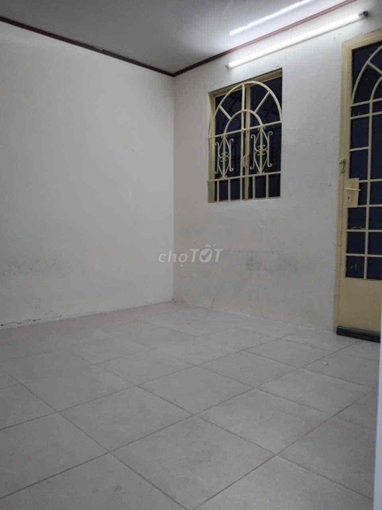 House 281/18 E Lê Văn Sỹ floor use 44 meters at 5 .5