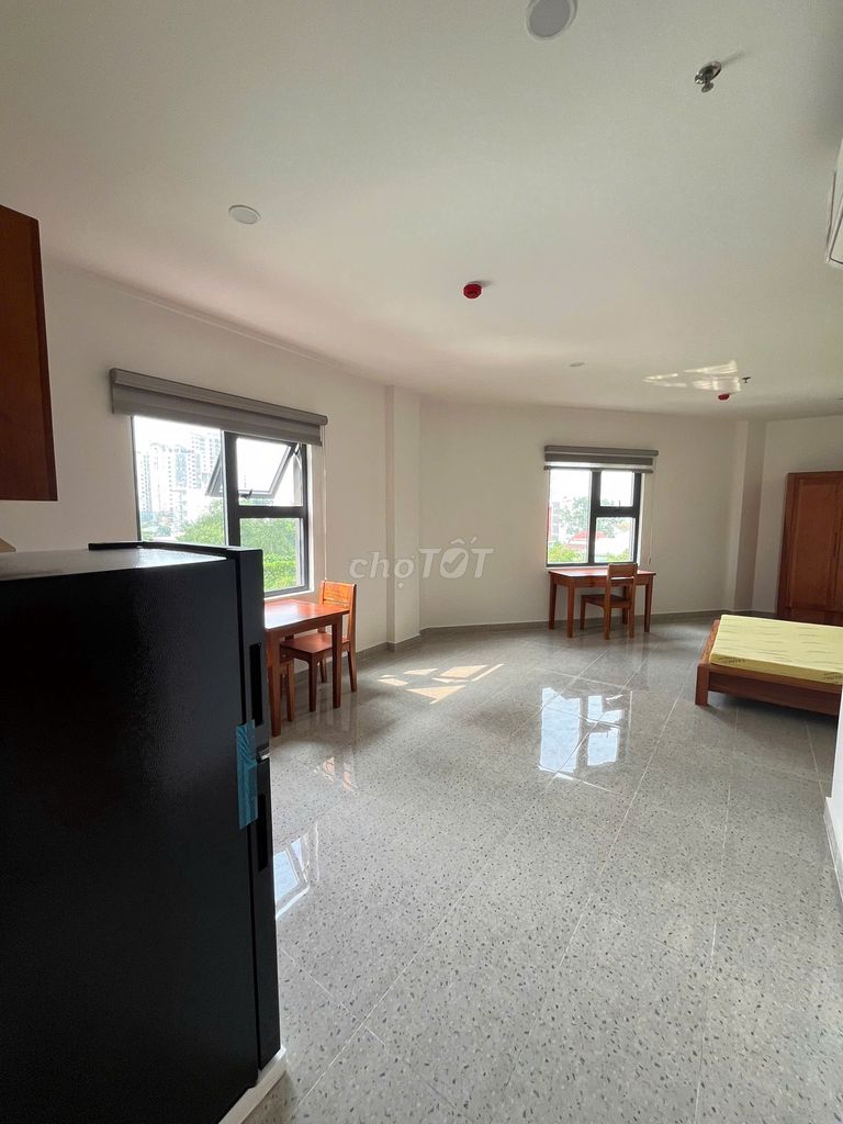 Rent a service apartment for 5 million.