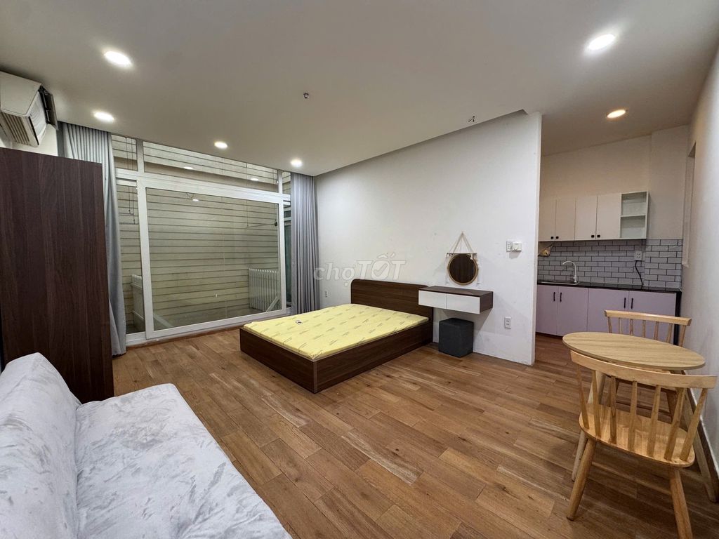 Right at the right price! A private washing machine kitchen in downtown District 8