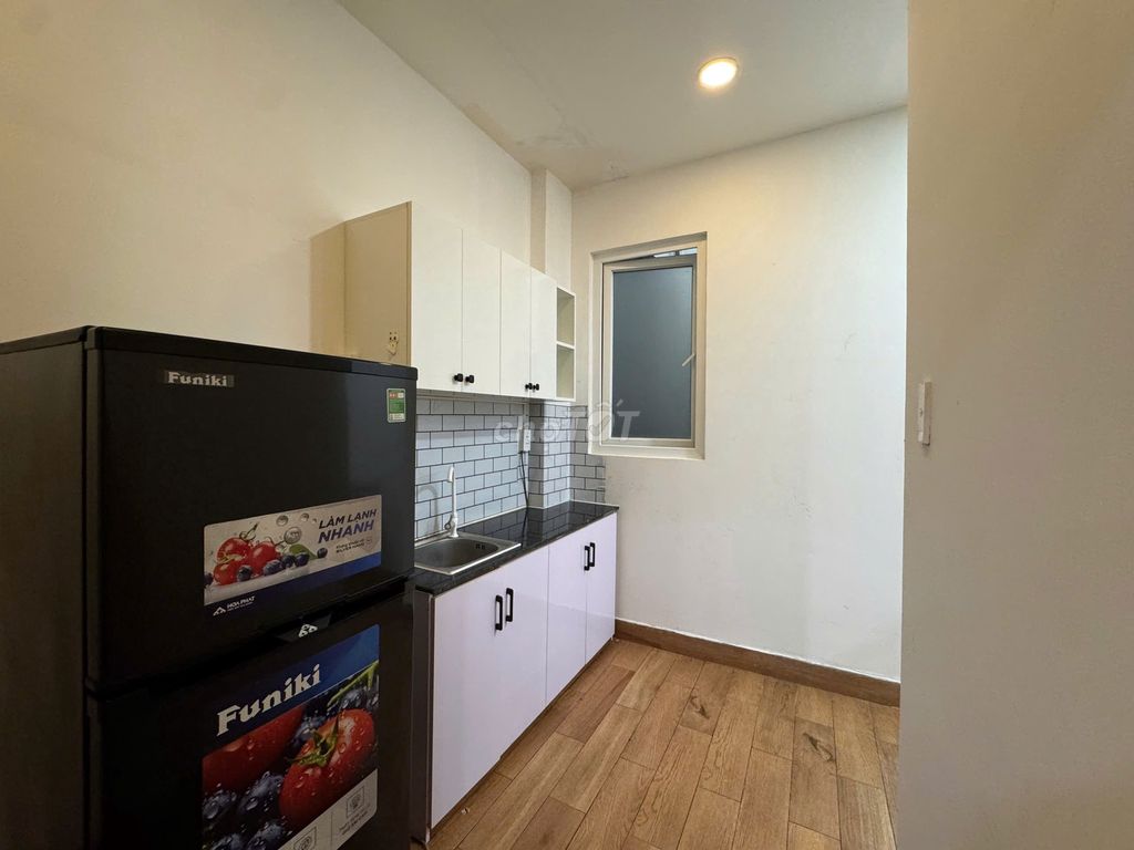 Right at the right price! A private washing machine kitchen in downtown District 8