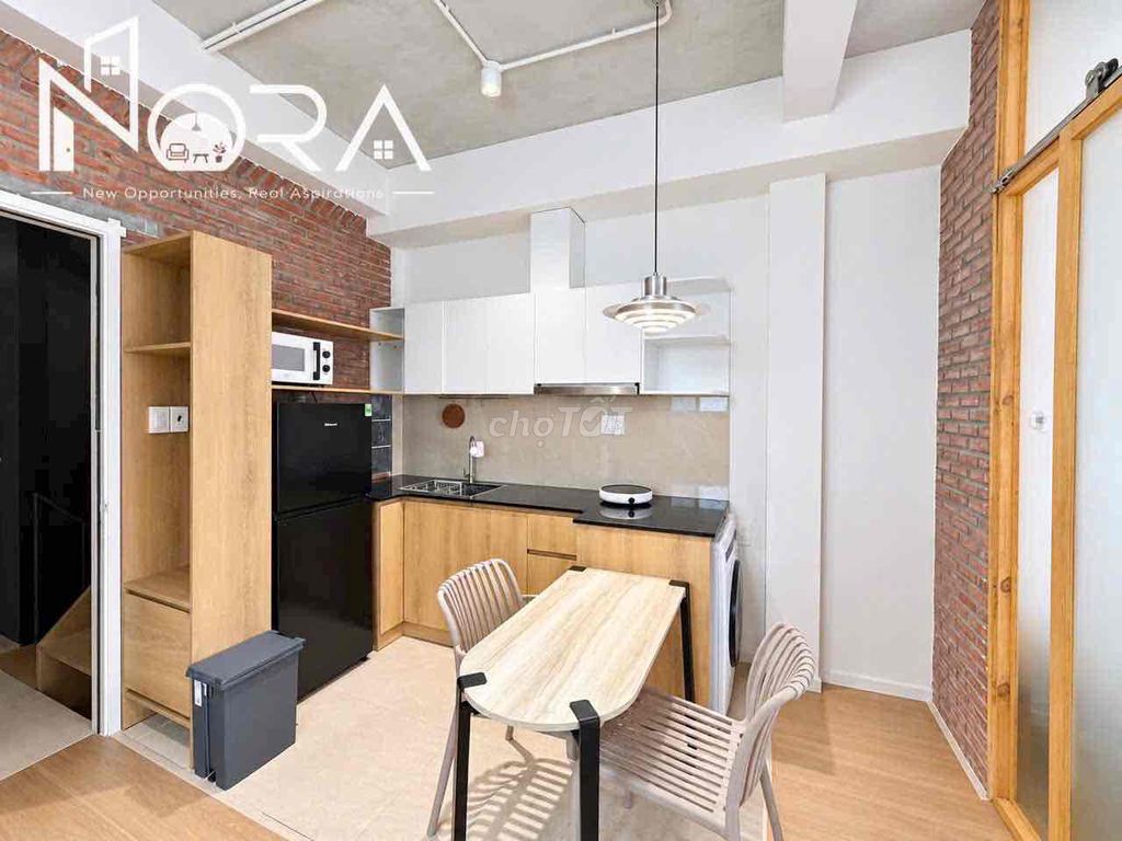 Rent the kitchen room full of furniture in the 7th district.