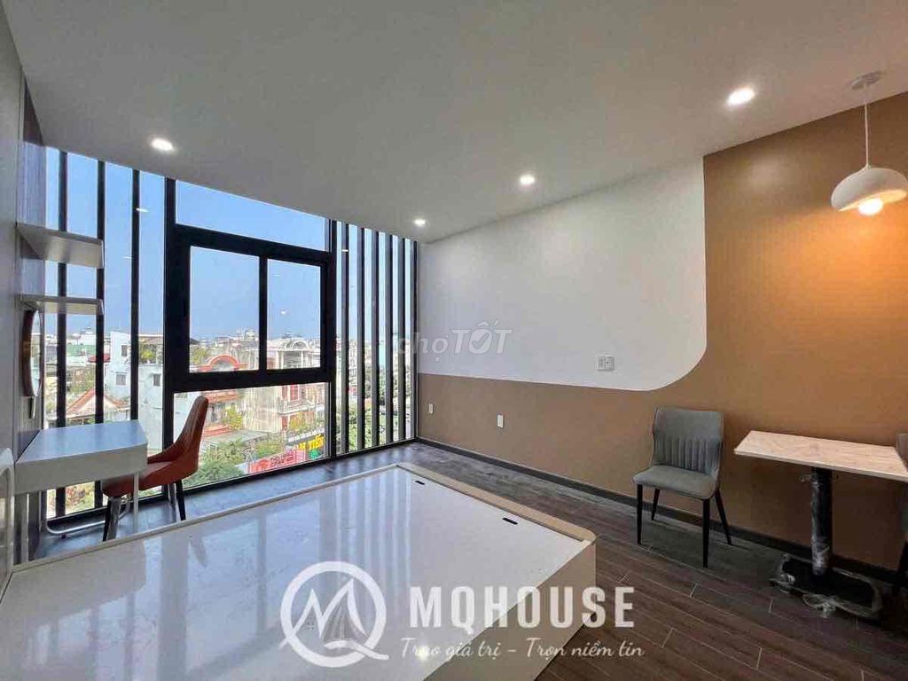 renting apartment full of open-air windows view city