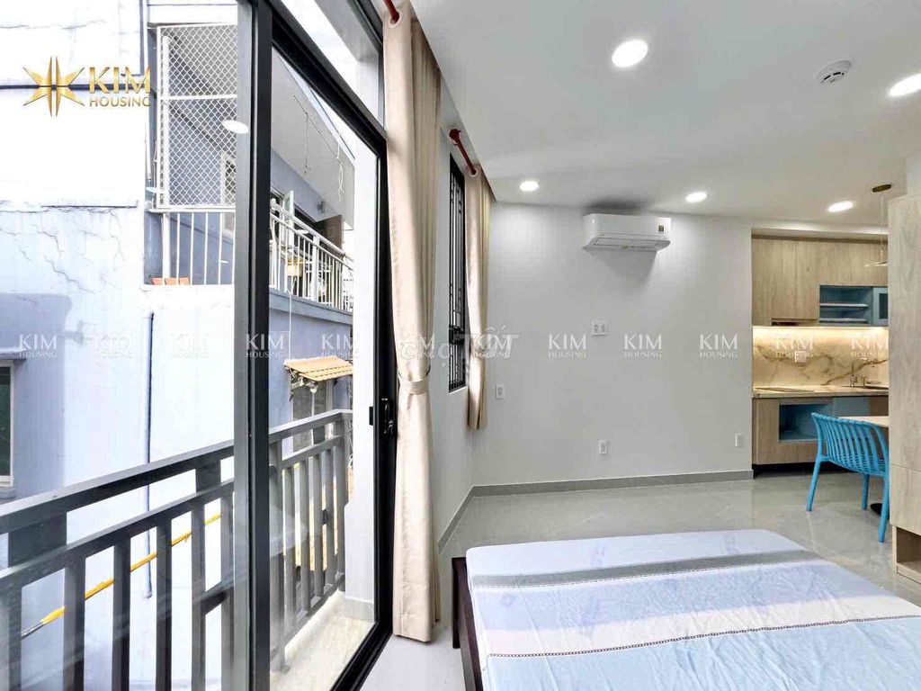 Rent a balcony apartment 30 m2 near Mart Mart tdtu county 7
