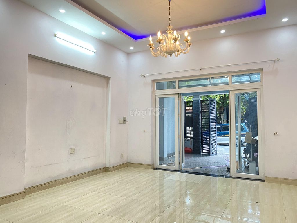 Rent the original house 100 M2 front C Cát Lái
