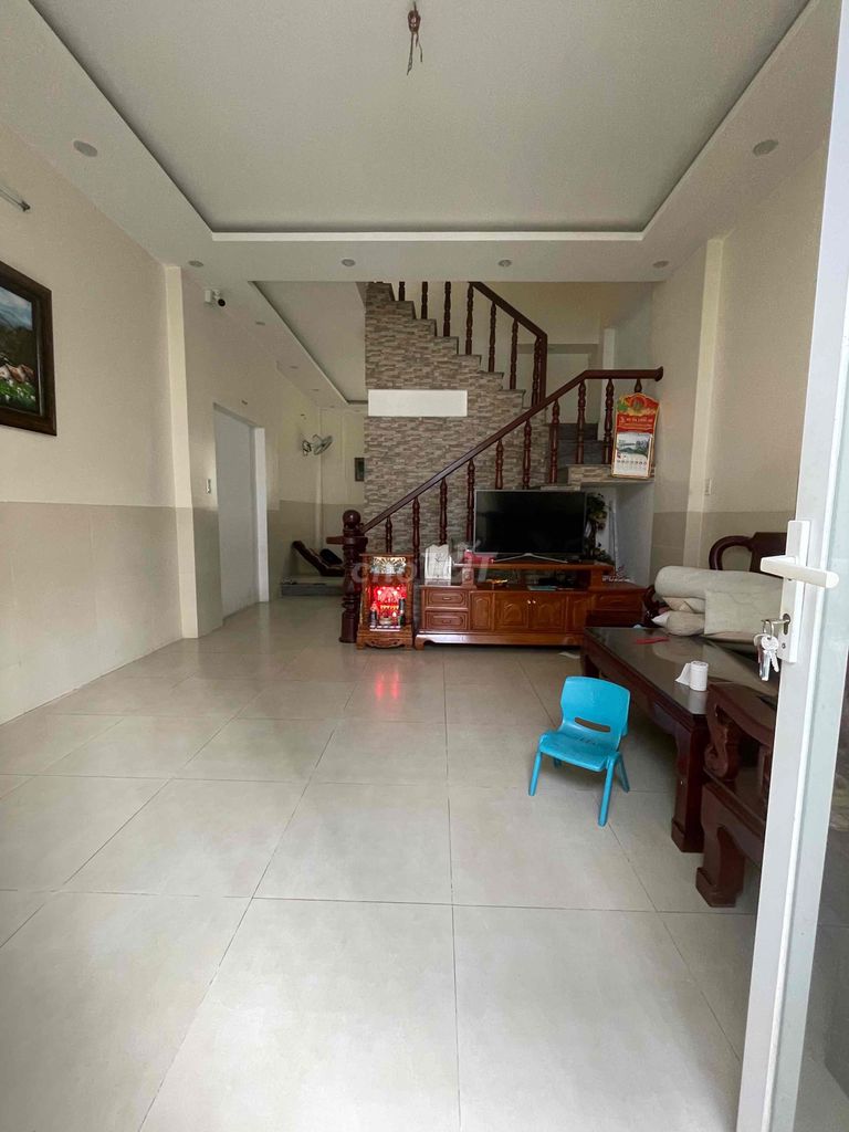 Rent the original Linh Xuân.