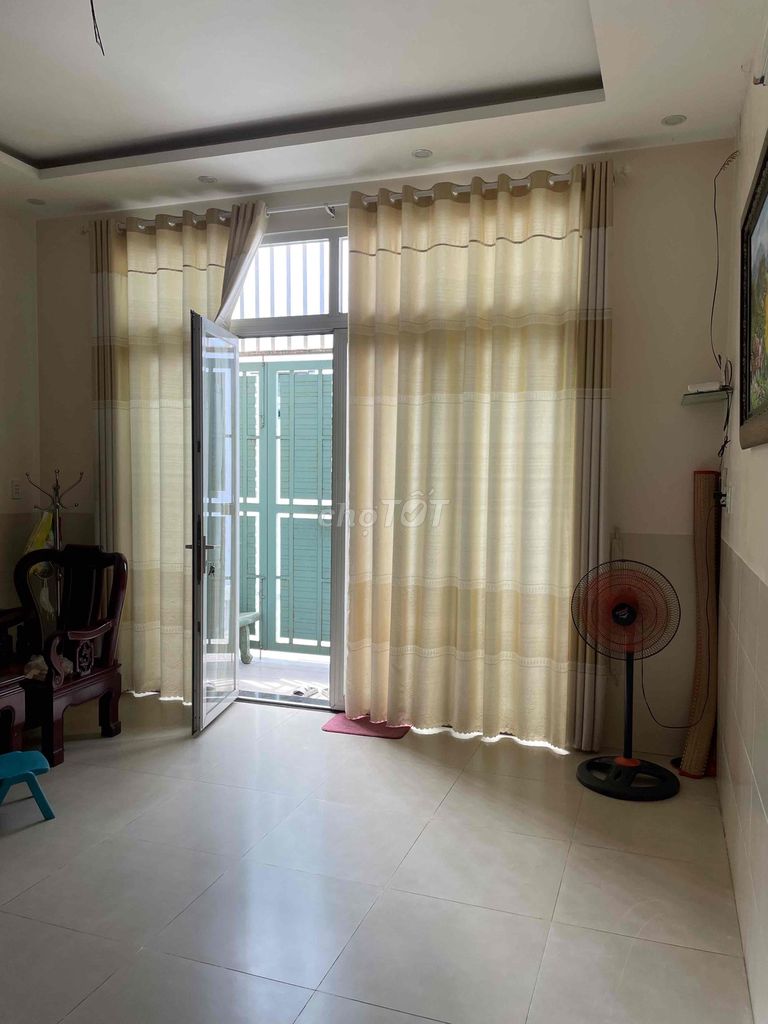 Rent the original Linh Xuân.