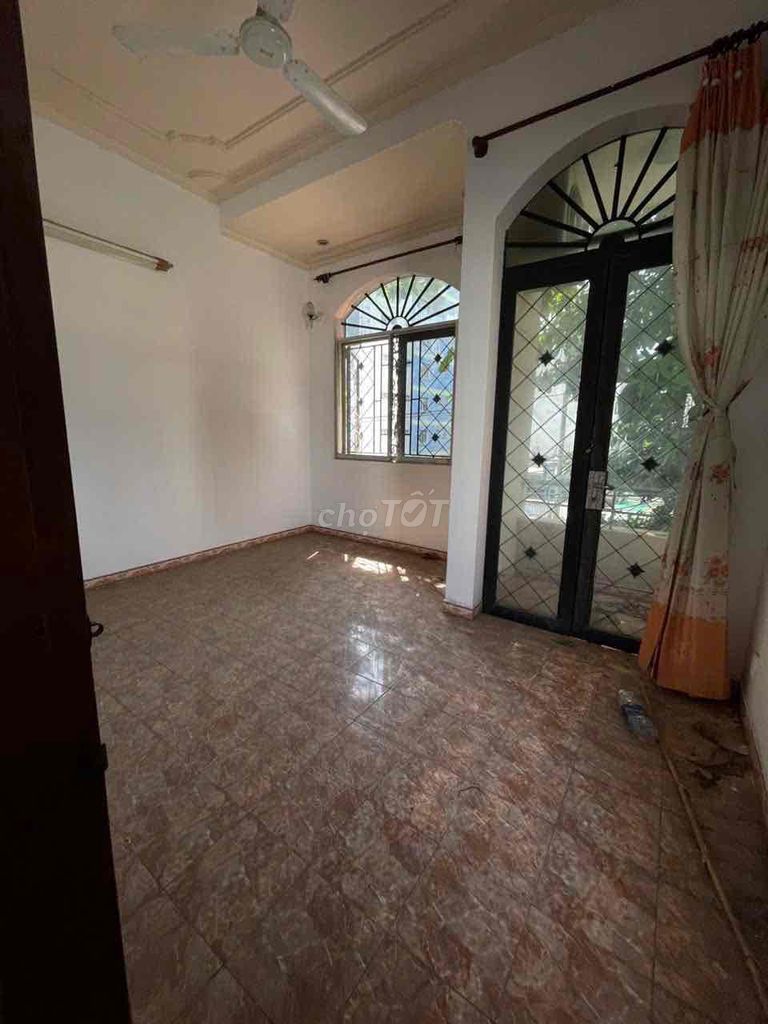 Thống Nhất cash, near Cityland (4 x15 m 3 floors)