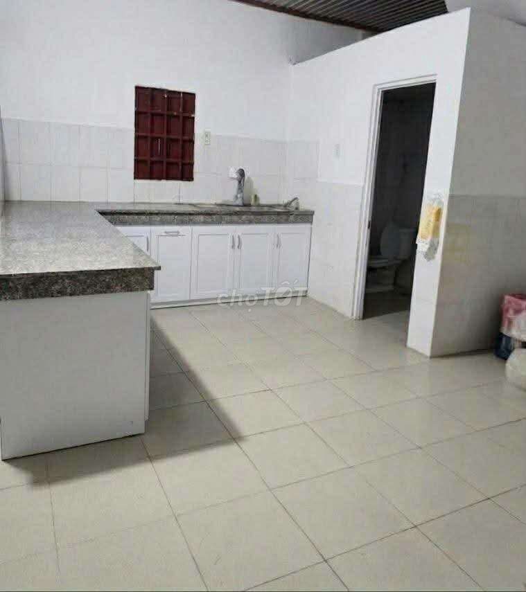 Rent two-story bedrooms. Two toilets, 9 Linh Tây, near the copper range.