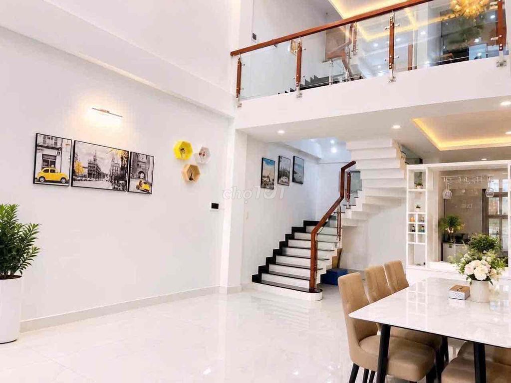 Rent Qing Chun House 22 to District 12 3 3 4 4th floor bedroom 5 car toilets 12 million pieces of furniture