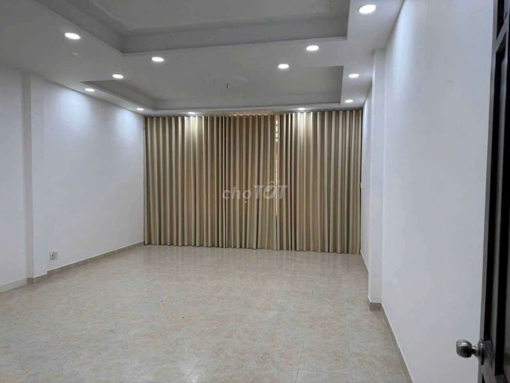 3 floors 5 x24 m Trần Trọng Cung