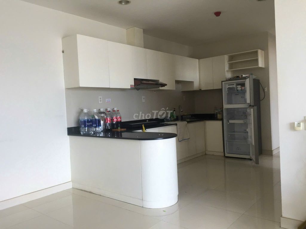 Rent Remax Plaza District 6.