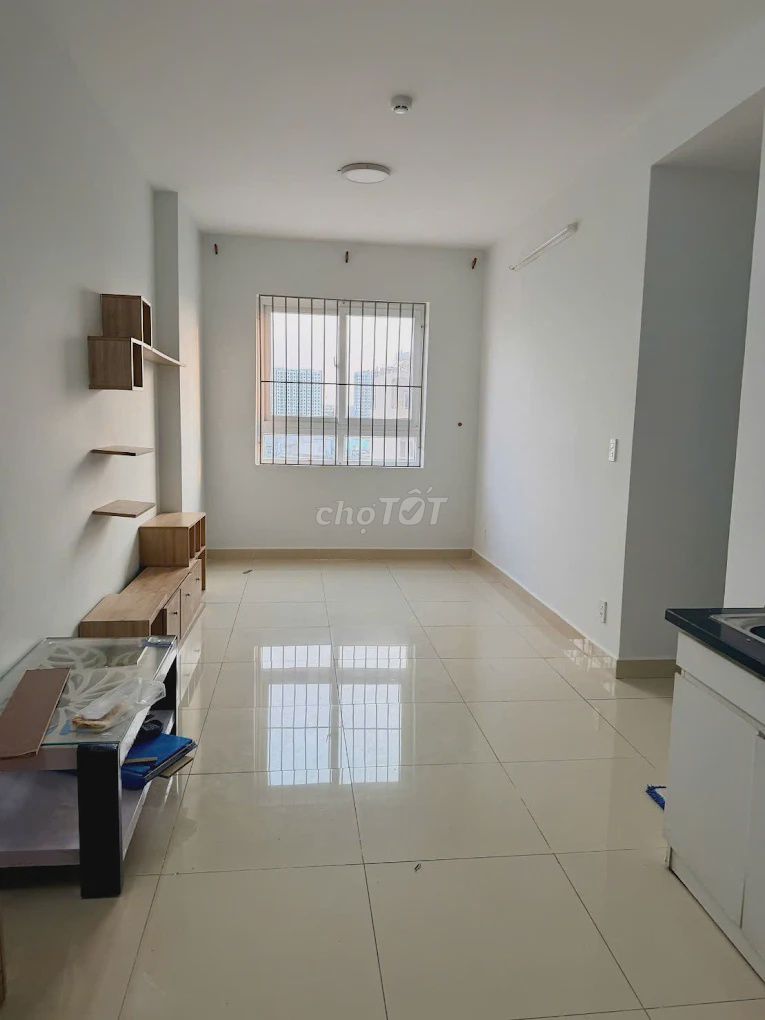 Rent the apartment three bedrooms, Topaz, ful interior, for 10 million a month.