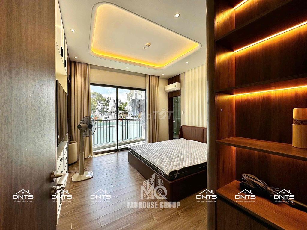 Rent the Guardian of one of the Full Seven Bedrooms, Tân Kiểng Royal Service.