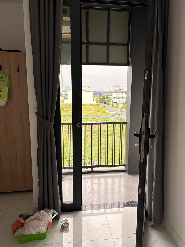 Rent the high-end hotel room at the Thai villa Phước Kiển.
