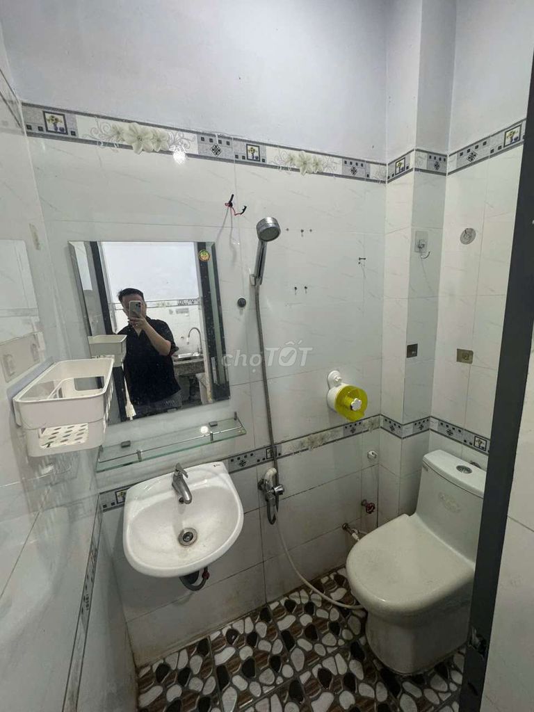 Rent the Nc 862 Lê Đức Thọ. 1 st. 1st floor.