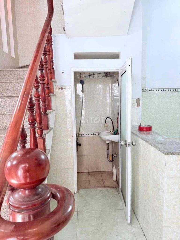 Rent Lê Đình Cẩn Alley 4 bedrooms near the market