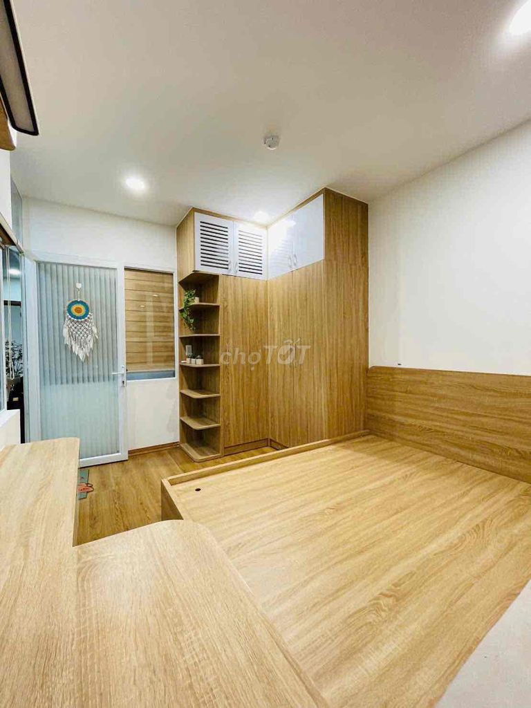 Rent the county apartment 6 2 bedrooms 3 bedrooms only 10 to 13.5 million a month.