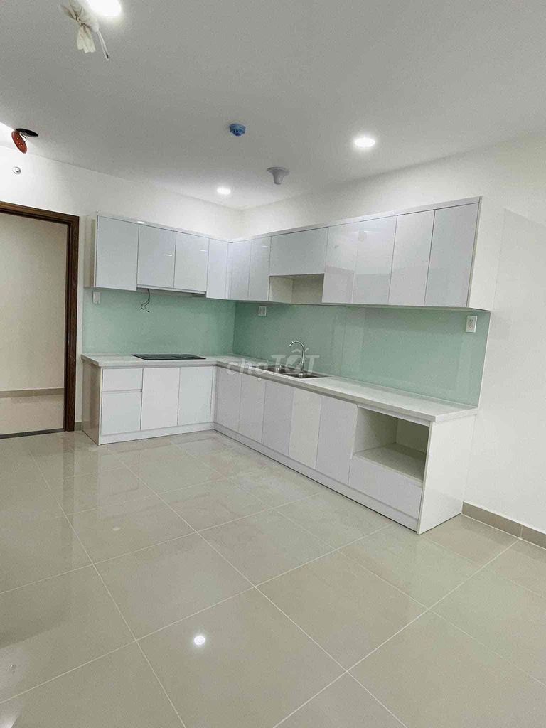Rent the county apartment 6 2 bedrooms 3 bedrooms only 10 to 13.5 million a month.