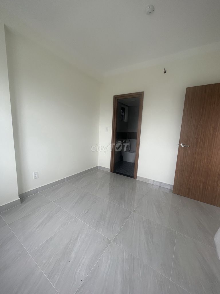 Rent apartment 3 bedroom 2 toilets at the Stown Leung apartment
