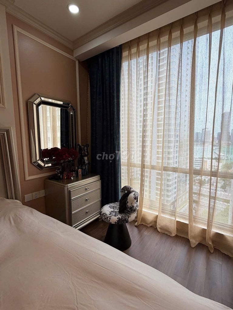 Rent the apartment for two bedrooms, nice view, 27 million a month.