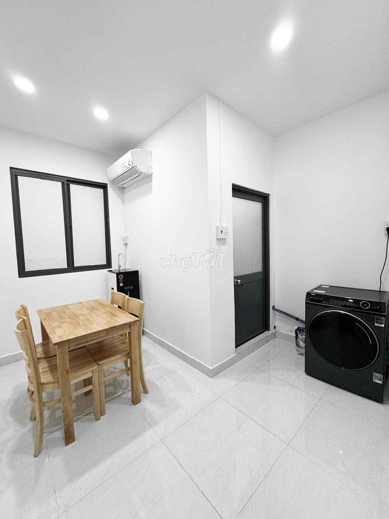 Sleepbox at Âu Dương Lân, District 8-7-7. Only 1 million.1 million.8/6.