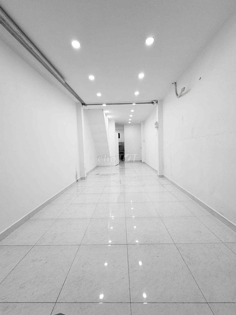 Sleepbox at Âu Dương Lân, District 8-7-7. Only 1 million.1 million.8/6.