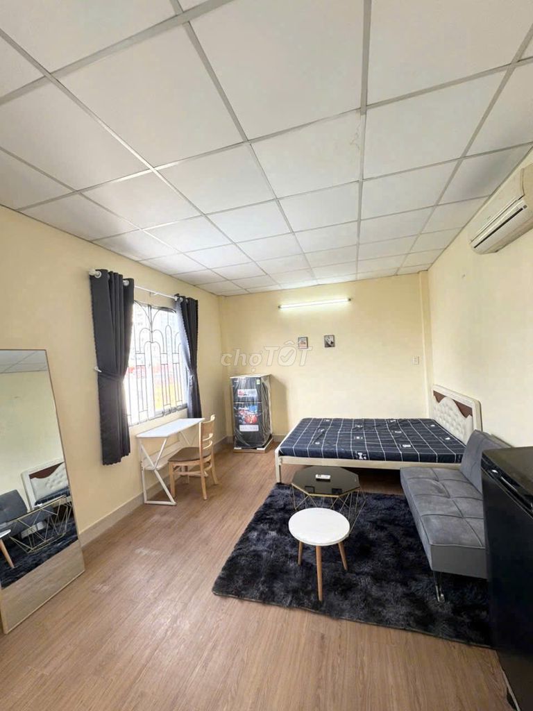 mini apartment is nearly 50 M2 -- private kitchen -- private exposure-- private washing machine.