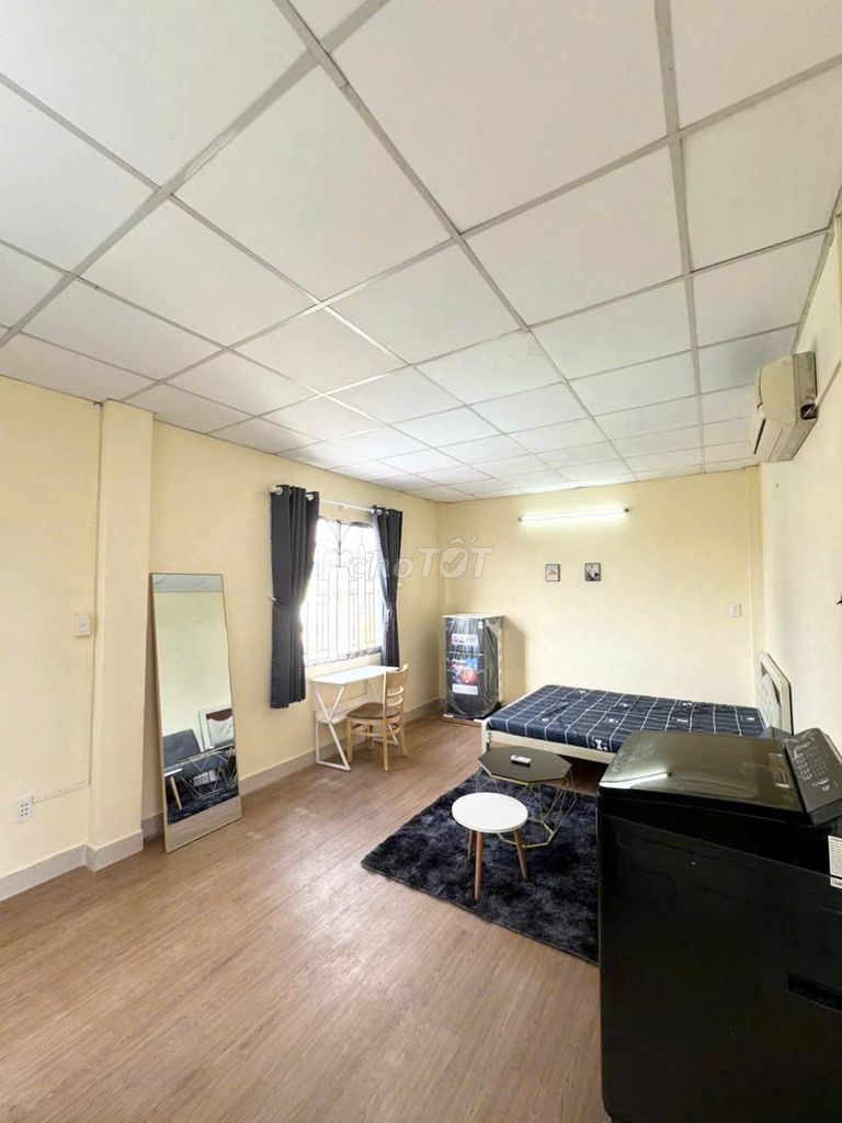 mini apartment is nearly 50 M2 -- private kitchen -- private exposure-- private washing machine.