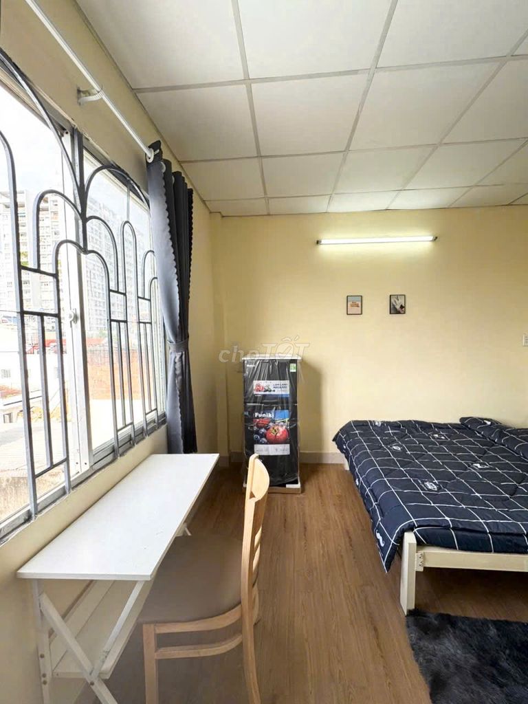 mini apartment is nearly 50 M2 -- private kitchen -- private exposure-- private washing machine.