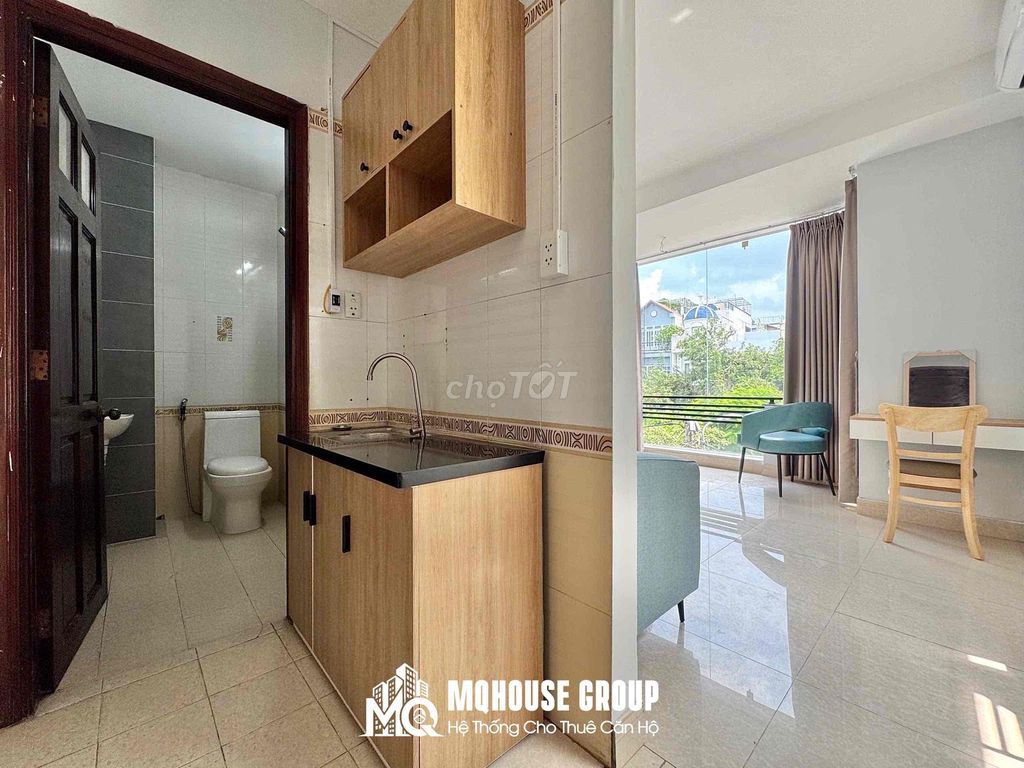 2 cheap bedrooms get electric car bandol sky windows full interior