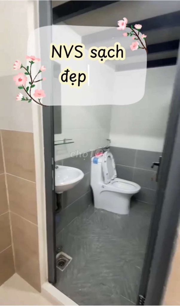 Room Nguyễn Văn Quá, District 12.