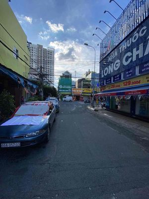 Phan Anh.7.8 x 20 meters throughout 16 million.