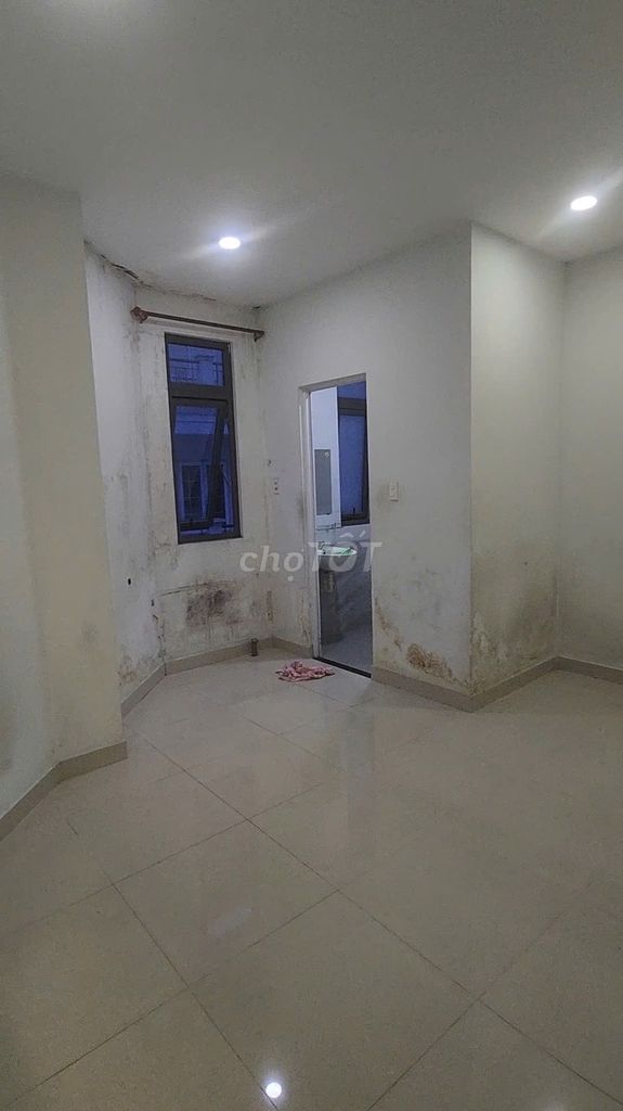 Rent room for District 10
