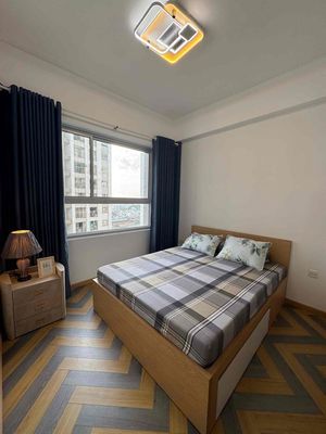The Richstar apartment renter is long-term-term.