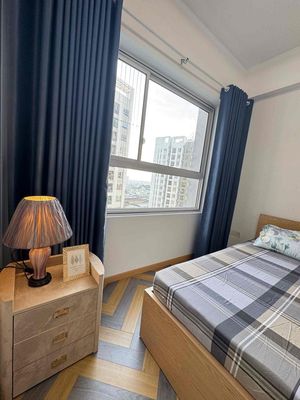 The Richstar apartment renter is long-term-term.