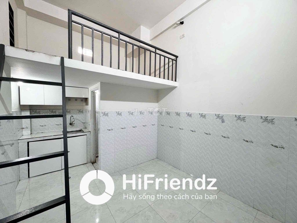 The new Bình Tân sky window.