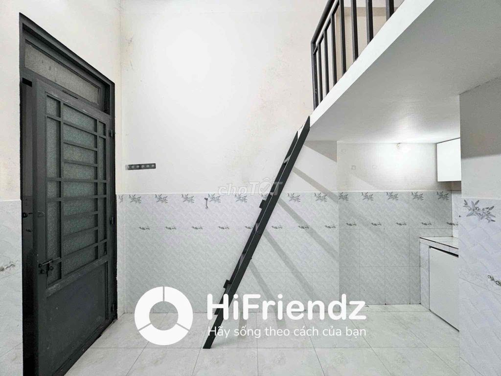 The new Bình Tân sky window.
