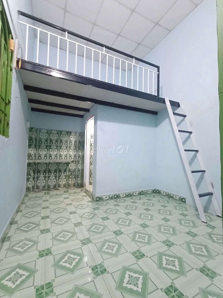The owner rented a room with a guard-- Long Bình, District 9