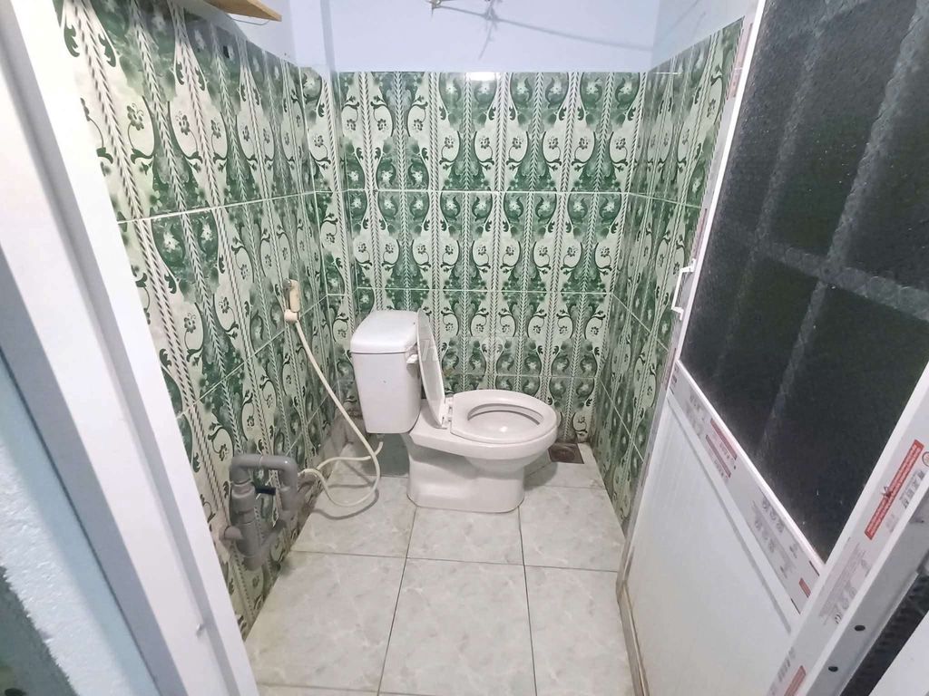 The owner rented a room with a guard-- Long Bình, District 9