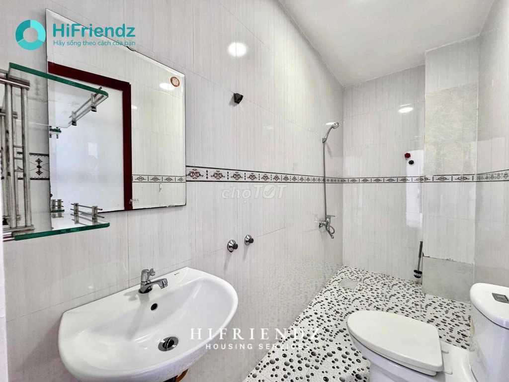 studio full of balcony furniture, free time, near ueh vhu