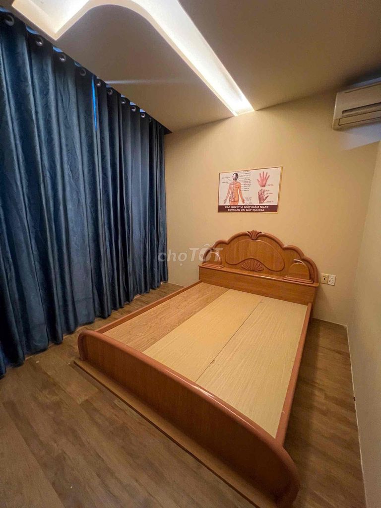 Let's rent out a separate second floor.