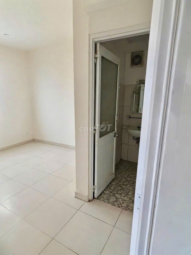 Renting 68 M2 Hưng Ngân Garden for 2.5 million.