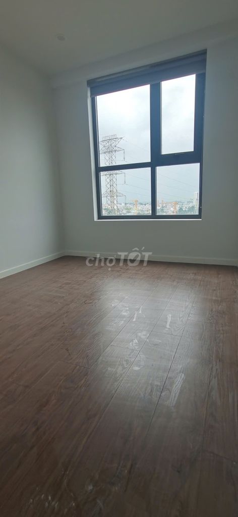 Two bedrooms -- two toilets -- five, seven million a month.