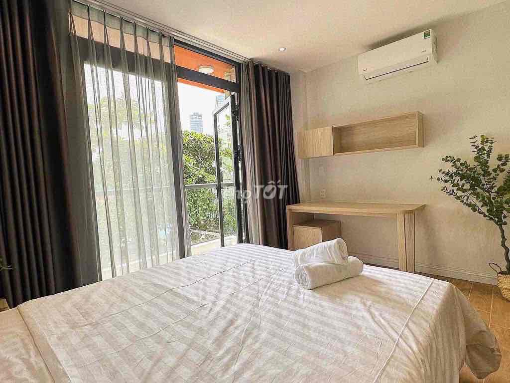 apartment 40 M2 balcony full interior is located in Nguyễn Kiệm.